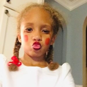 Meet your Posher, Melanie